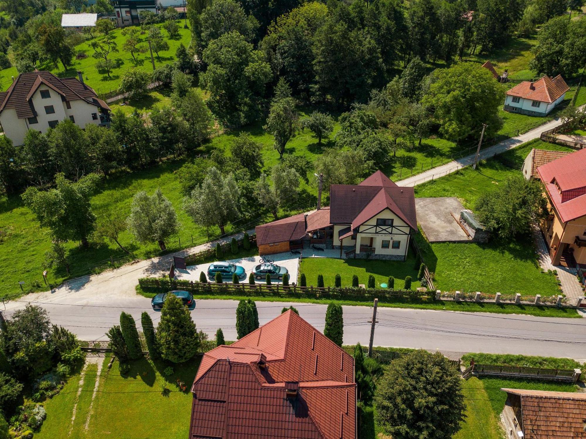 House Of Seasons Villa Bran  Bagian luar foto